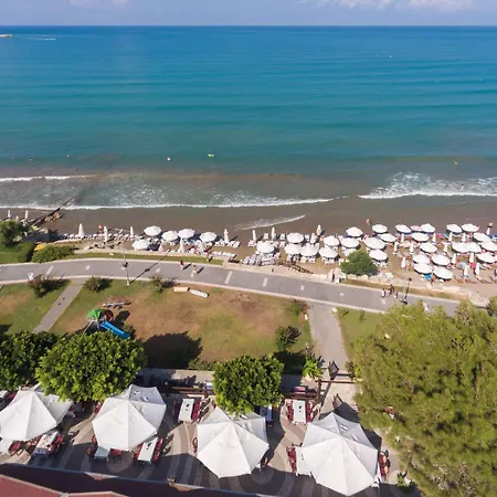 Clover Magic Park Hotel 3*